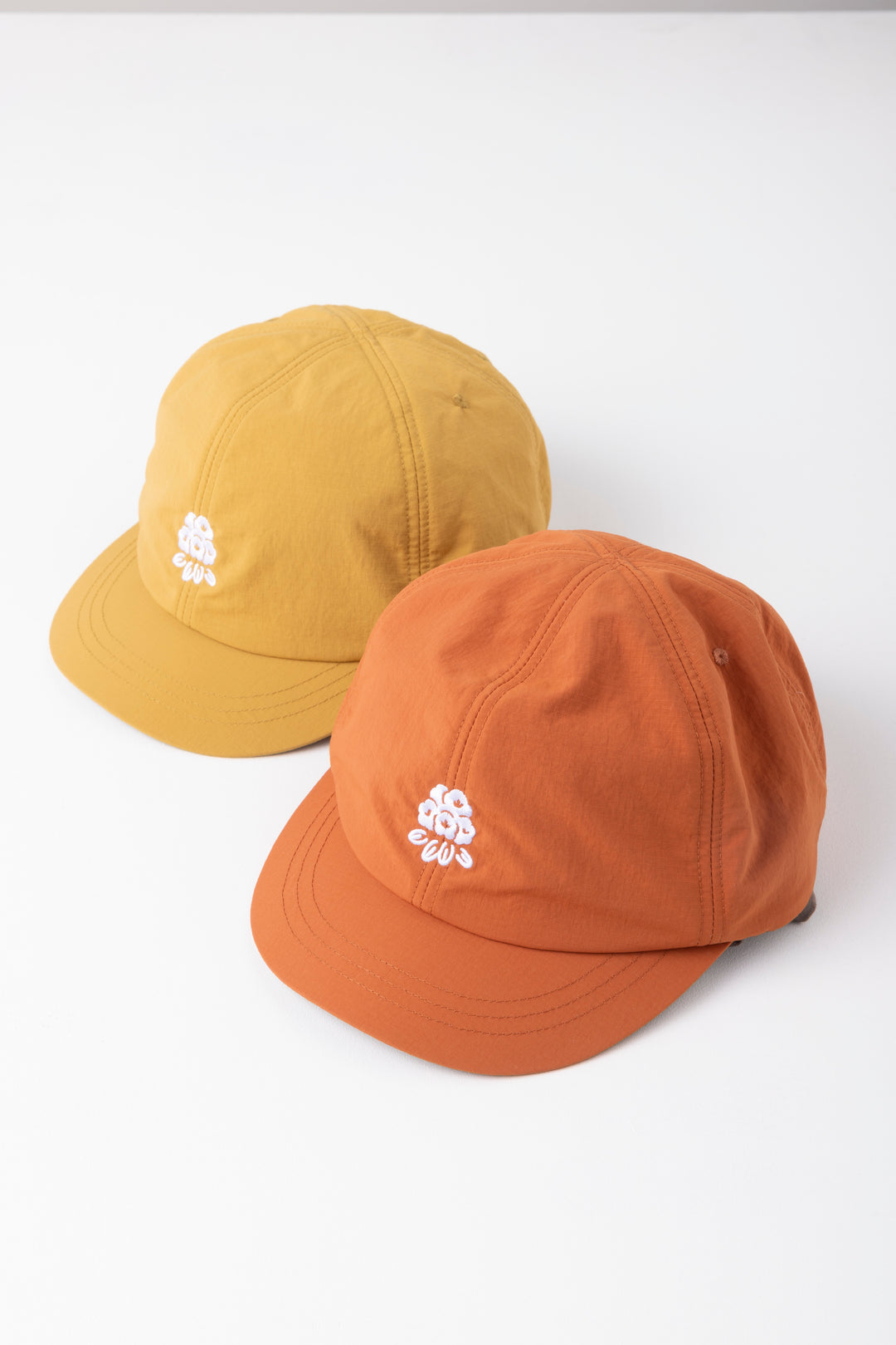 ［ランドネ×ハロ コモディティ］山小屋キャップ　金峰山小屋のシャクナゲ