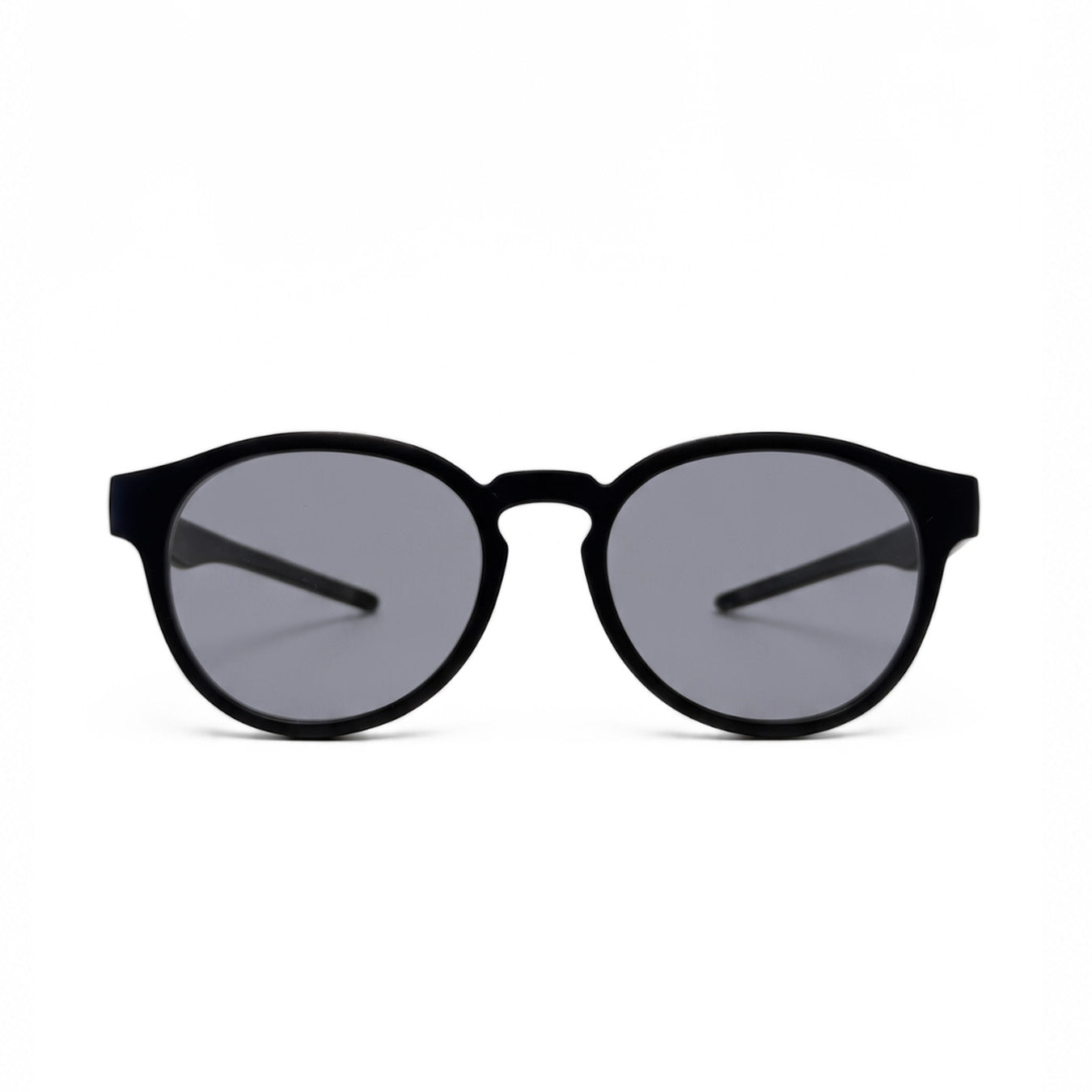 SVKE003 MAKALOA Matte Black with Photochromic Grey lenses