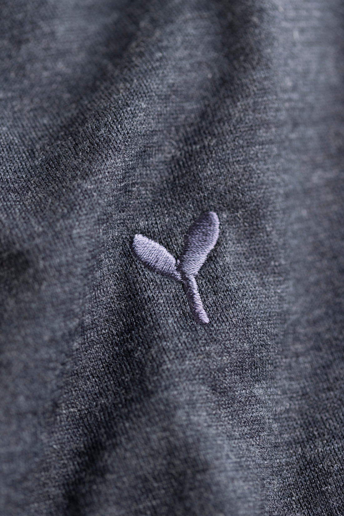 ［かわり芽］ゆったりウールハイネックTシャツ