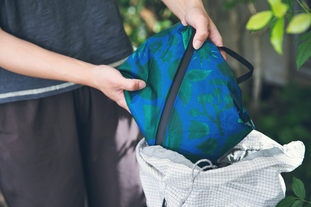 ［かわり芽×YURI MIYATA」POUCH M／ Deep Forest