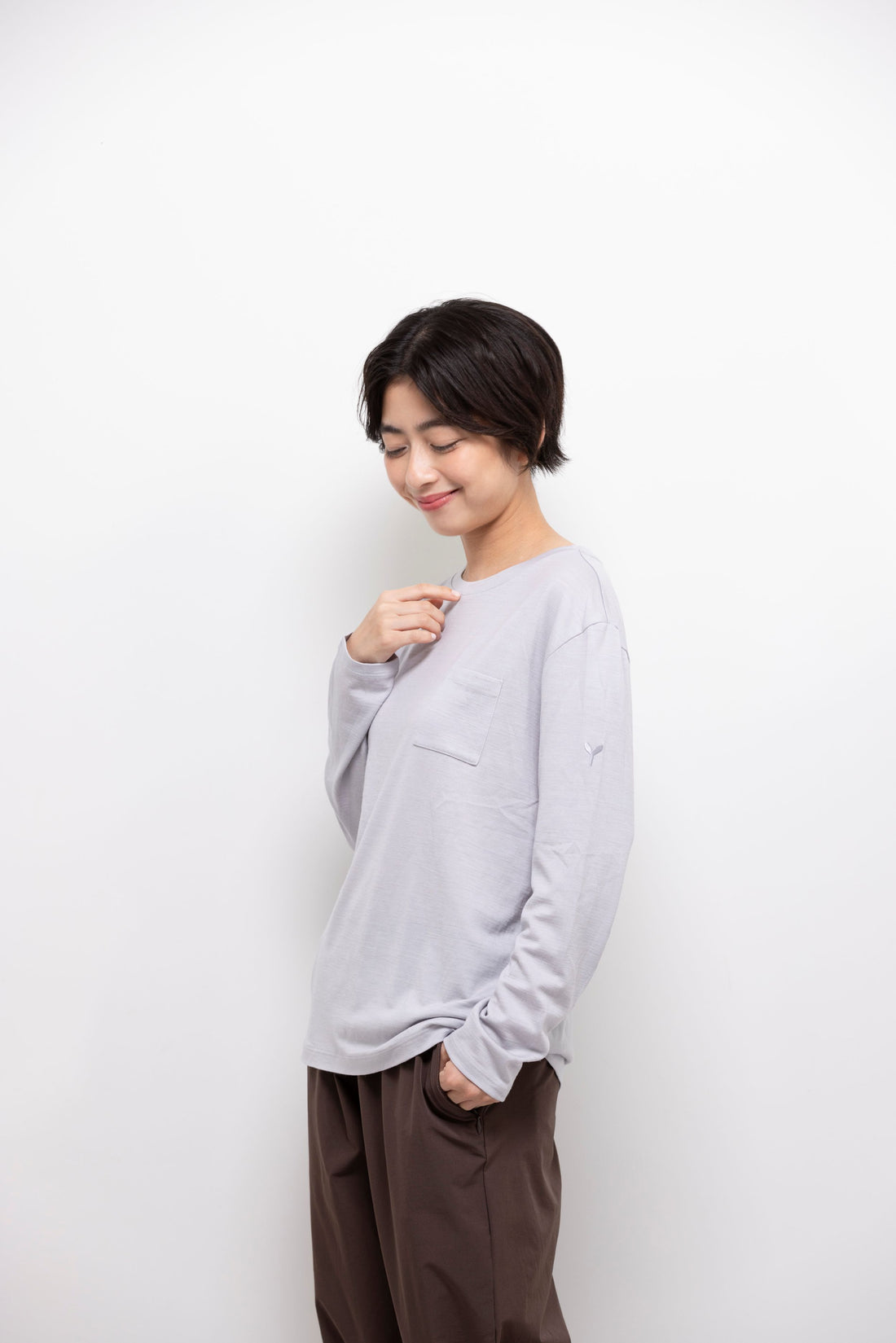 ［かわり芽］胸にポケット 長袖ウールTシャツ