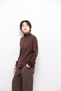 ［かわり芽］ゆったりウールハイネックTシャツ