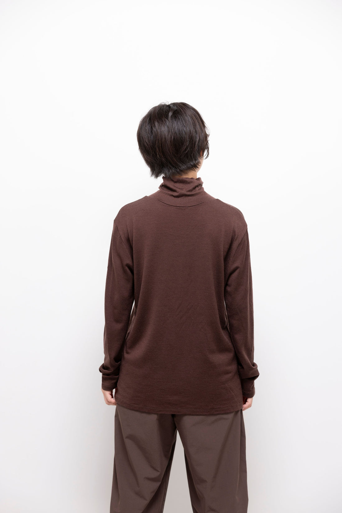 ［かわり芽］ゆったりウールハイネックTシャツ