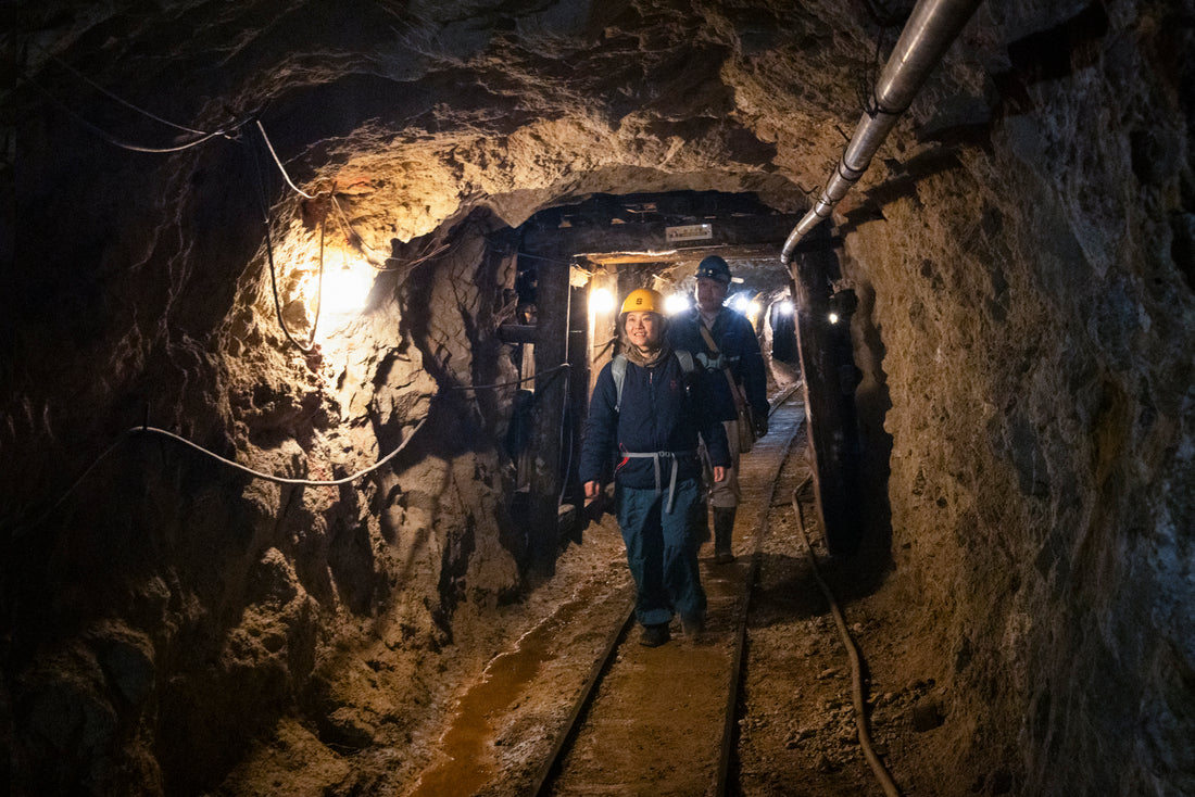【ランドネ】山の恵みが生まれる場所へ。セリサイト採掘場と白山の祈りをたずねて