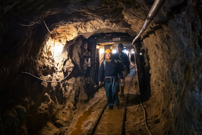 【ランドネ】山の恵みが生まれる場所へ。セリサイト採掘場と白山の祈りをたずねて