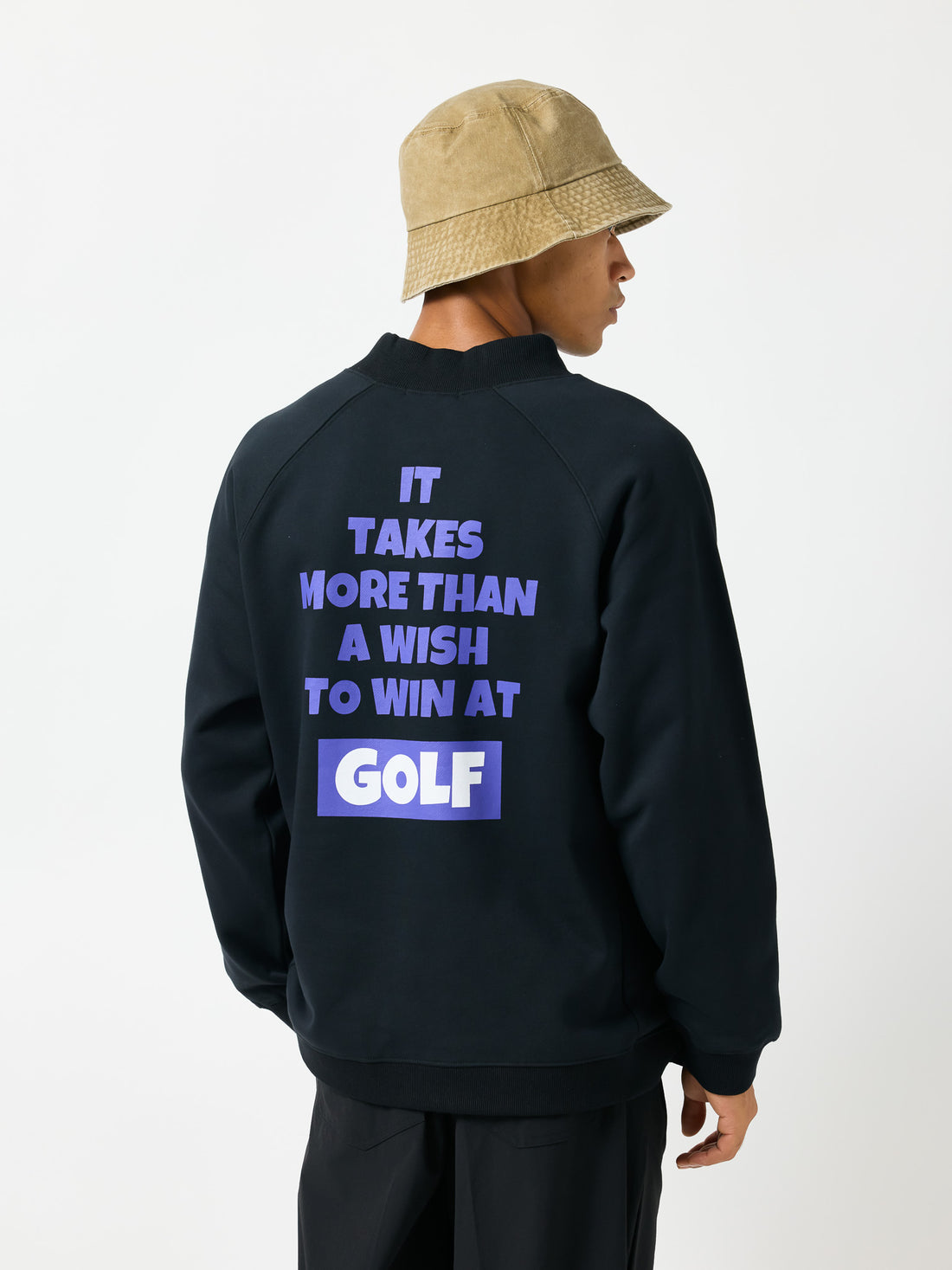 ［BOGEY LOUNGE］ モックネック長袖トップス（文字プリント）