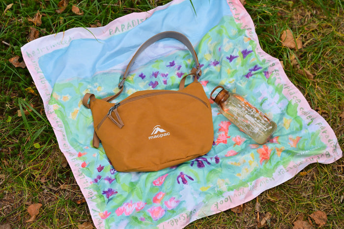 ［ランドネ×田中マリナ］野の花まとう風呂敷ー包んで、敷いて―