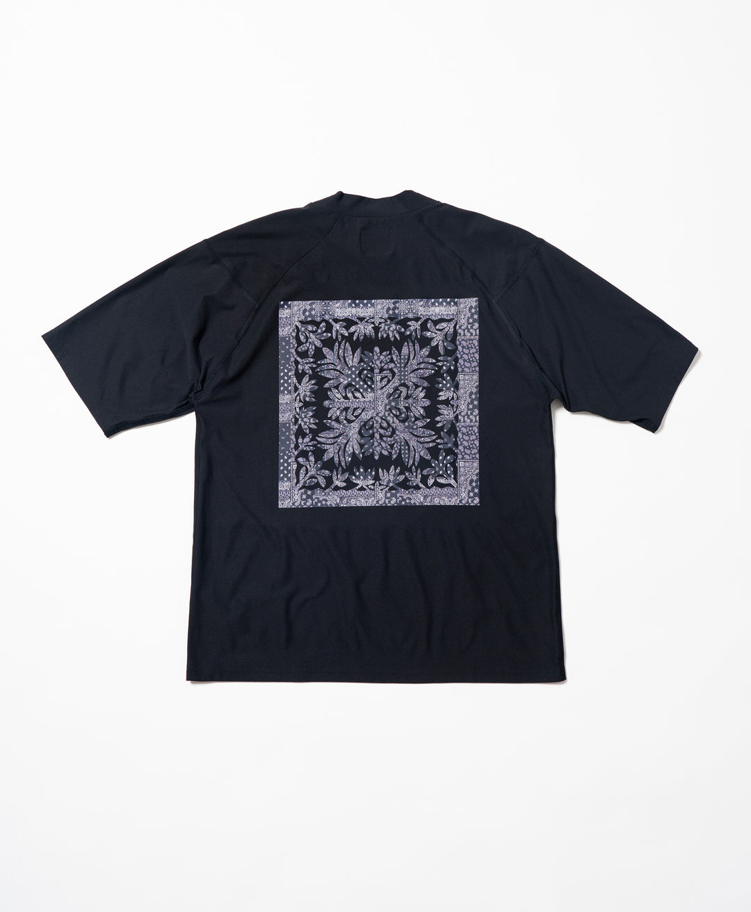 SURF MOCKNECK S/S(TI LEAF PAISLEY)