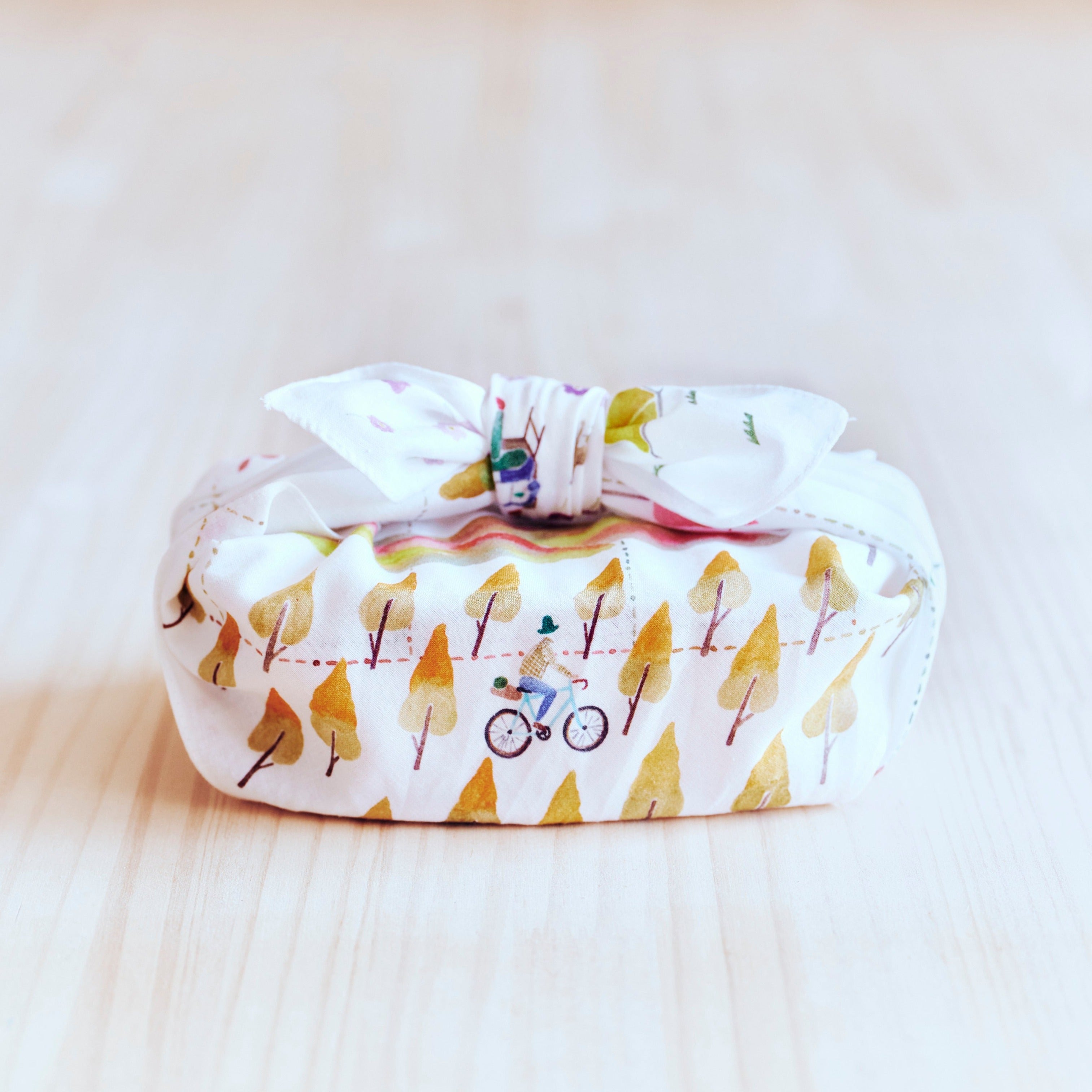 ランドネ×H/A/R/V/E/S/T］山の風景バンダナ – FUNQTEN