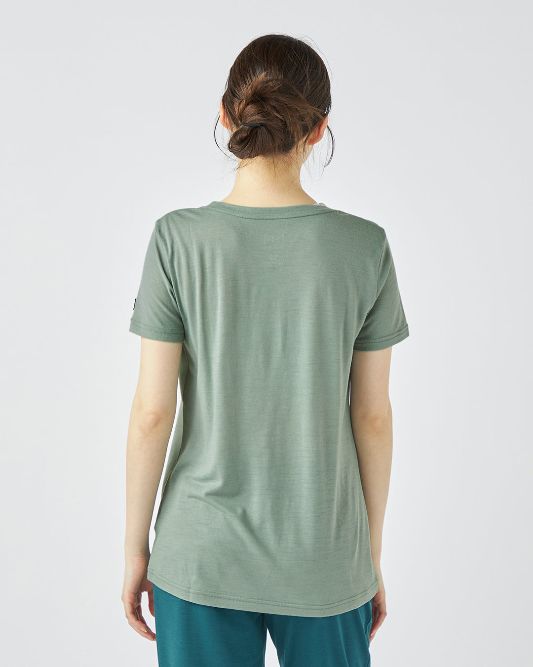 ［sn.super natural］W フラワーハンドTシャツ