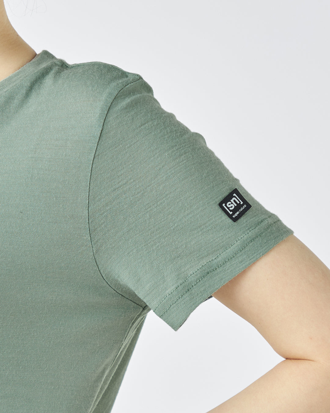 ［sn.super natural］W フラワーハンドTシャツ