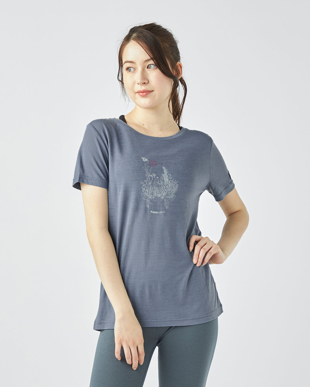 ［sn.super natural］W フラワーハンドTシャツ