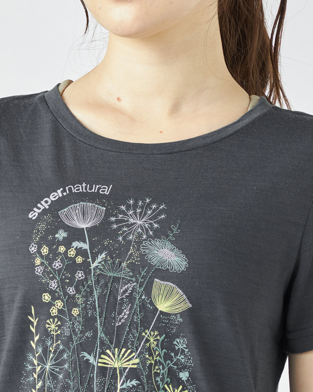 sn.super natural］W ロックフラワーTシャツ – FUNQTEN