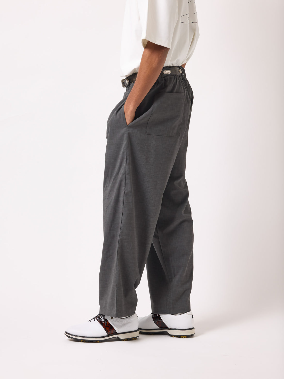 ［BOGEY LOUNGE］タックパンツ