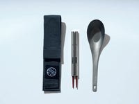 鉄で焼き、チタンで食す。「焚き火堪能セット」