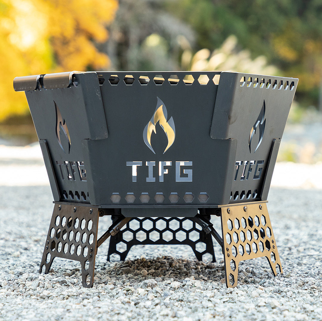 ［THE IRON FIELD GEAR × CAMP TOOLS］ハニカムファイヤーベース