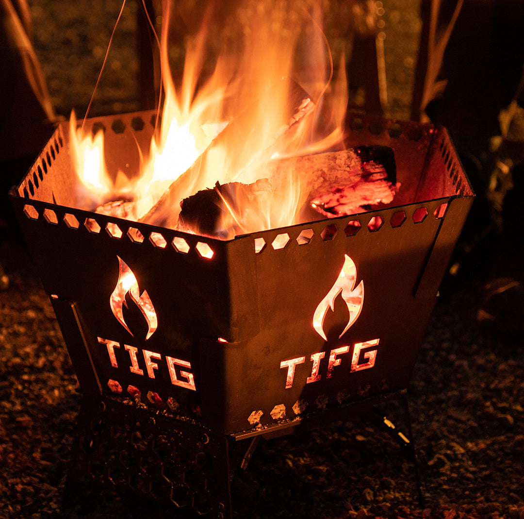 ［THE IRON FIELD GEAR × CAMP TOOLS］ハニカムファイヤーベース