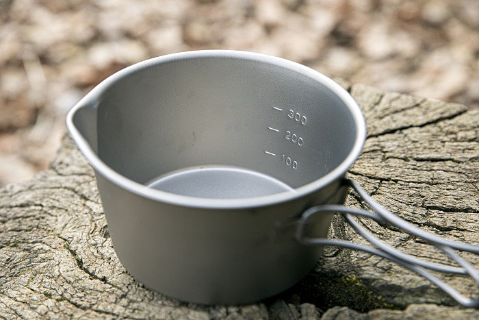 調理しやすいチタン素材のロッキーカップ【ランドネ・オリジナル 